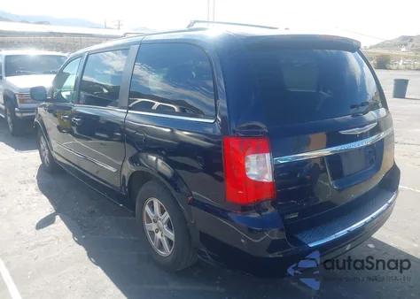 2012 Chrysler Town & Country Touring z USA, uszkodzony, nr VIN 2C4RC1BG0CR382085